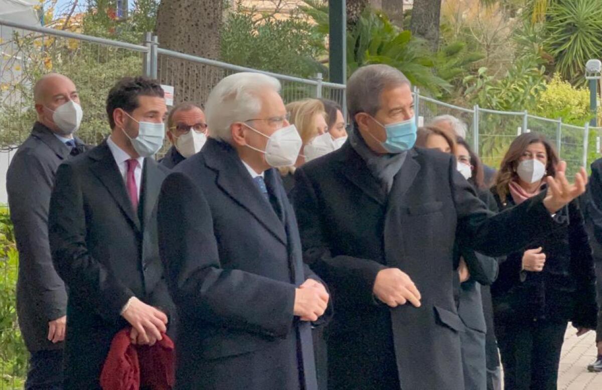 Mattarella visita i giardini di Palazzo d’Orleans - 