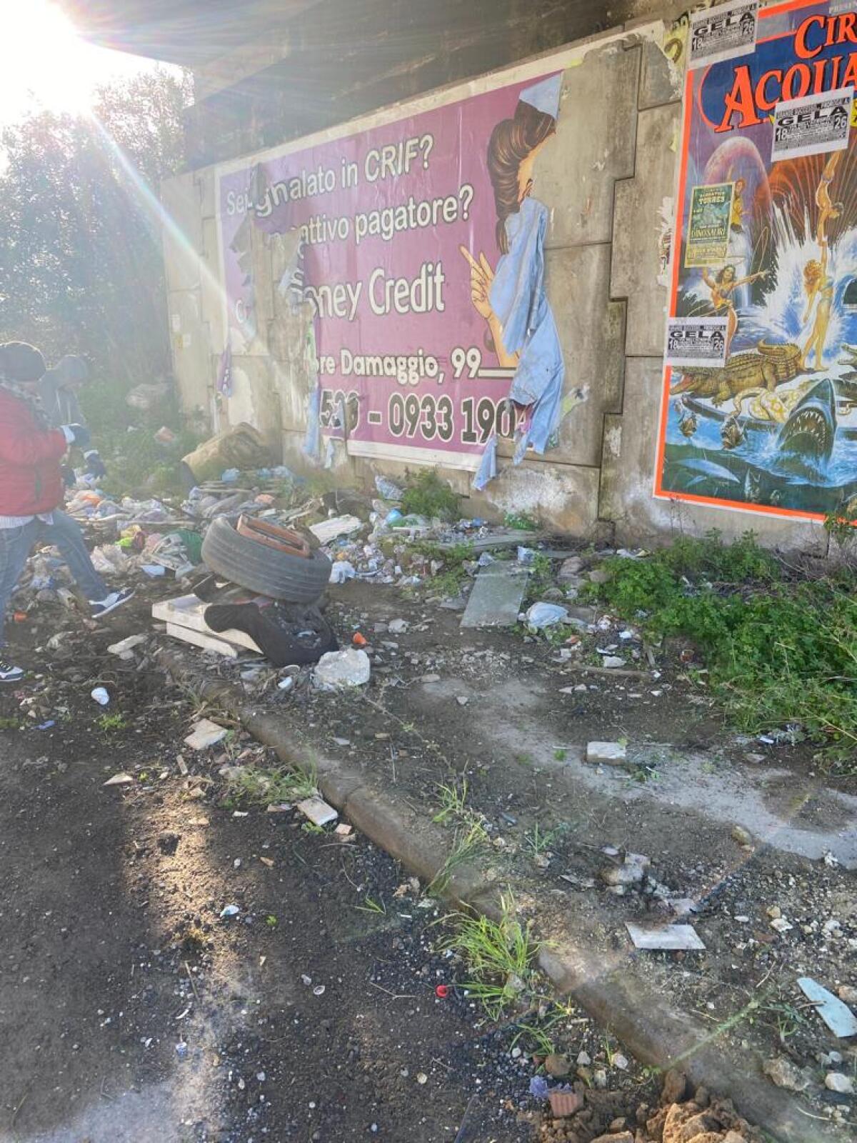 Pulizia straordinaria della città, la Tekra sta eliminando le discariche abusive - 