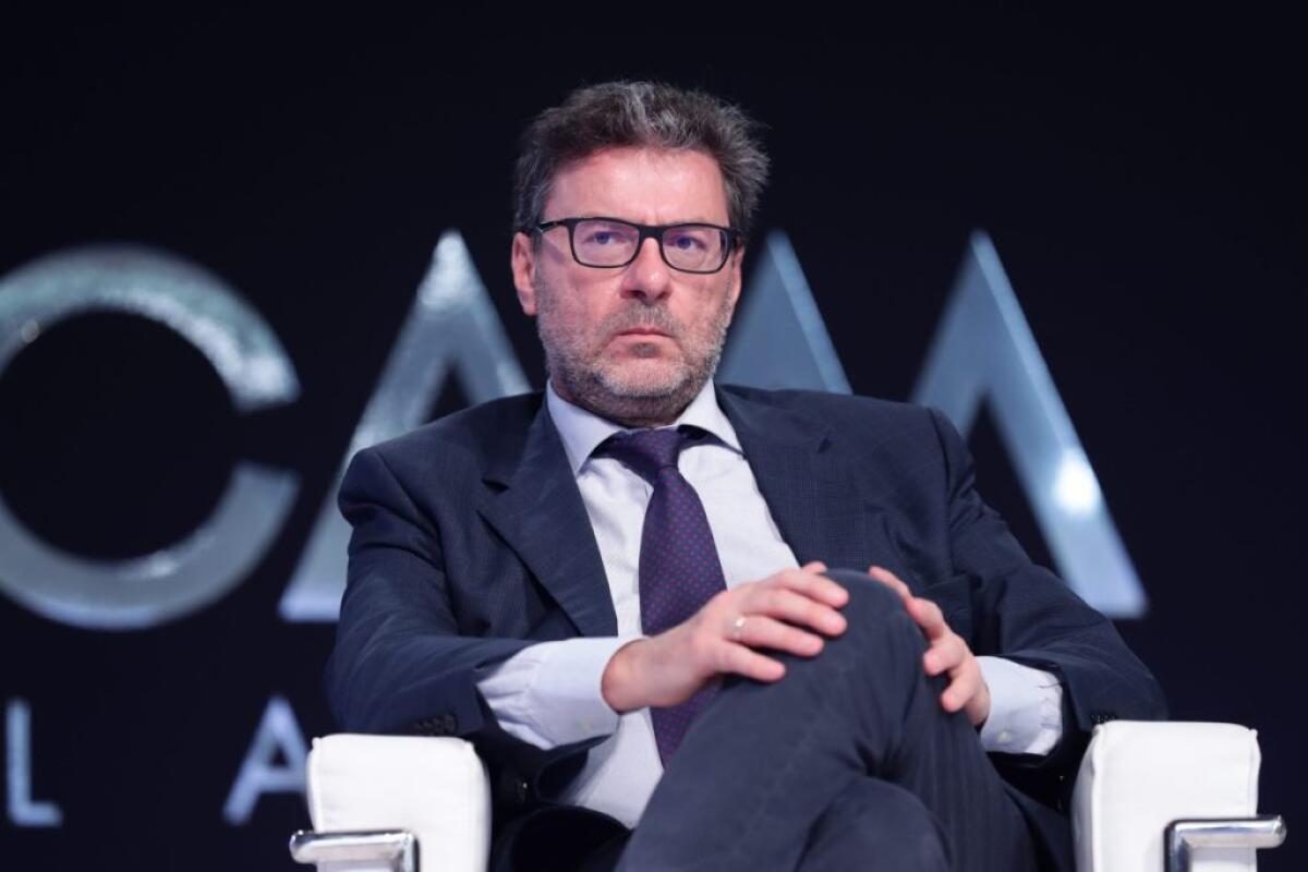Tim, Giorgetti “Finora nessuna Opa, Governo pronto al golden power” - 