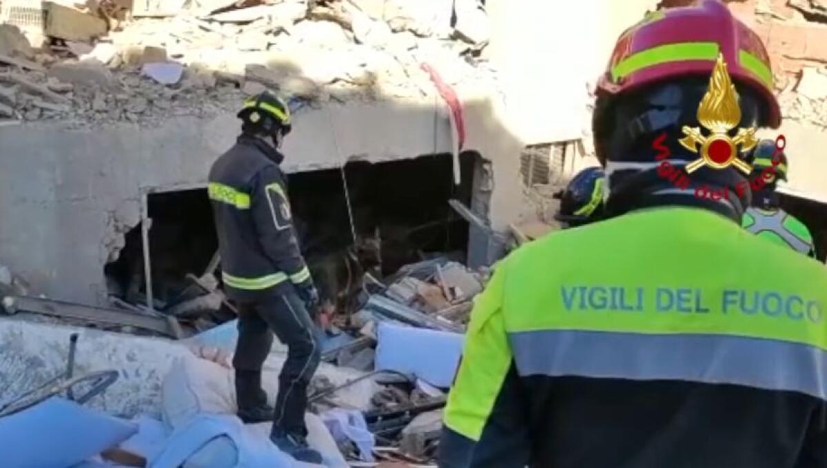 Crollo a Ravanusa, proseguono le ricerche degli ultimi due dispersi - 