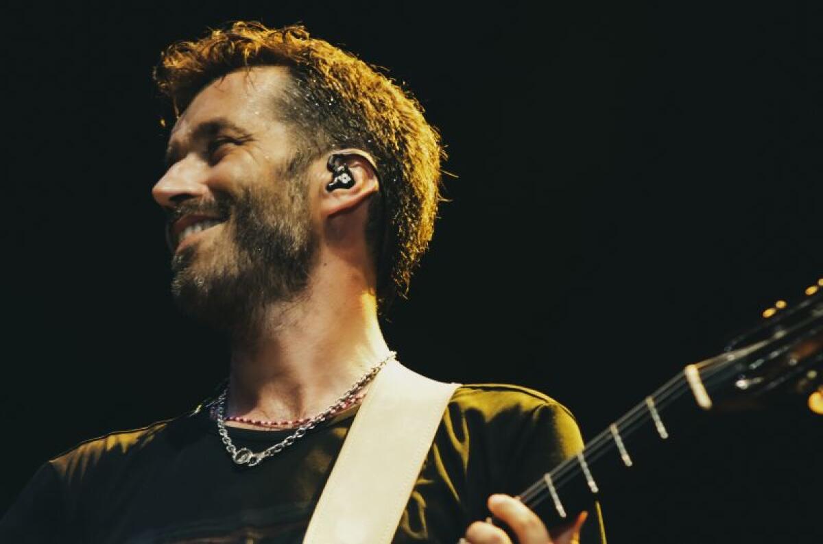Daniele Silvestri, nuovo album e tour nei teatri nel 2022 - 