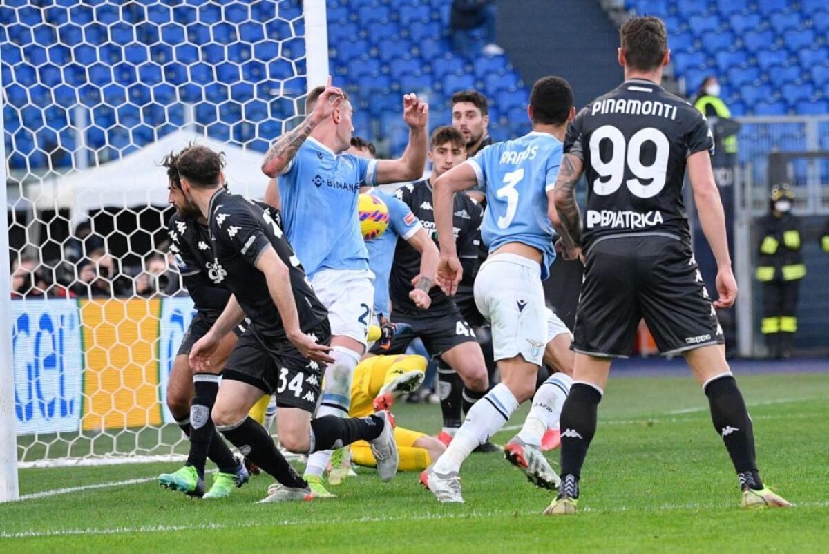 Pari pirotecnico all’Olimpico, Lazio-Empoli 3-3 - 