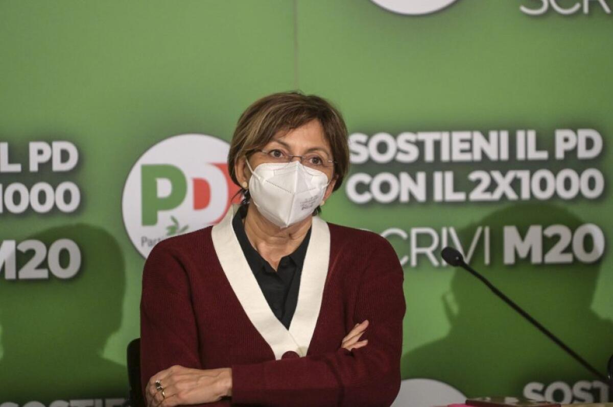 D’Elia vince le suppletive, alla Camera subentra a Gualtieri - 