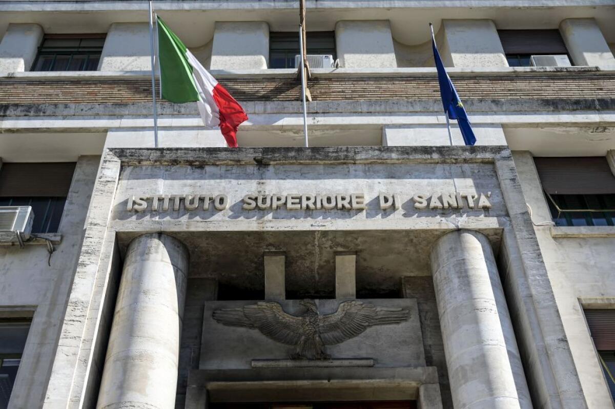 Covid, Iss “La sorveglianza deve includere tutti i positivi” - 