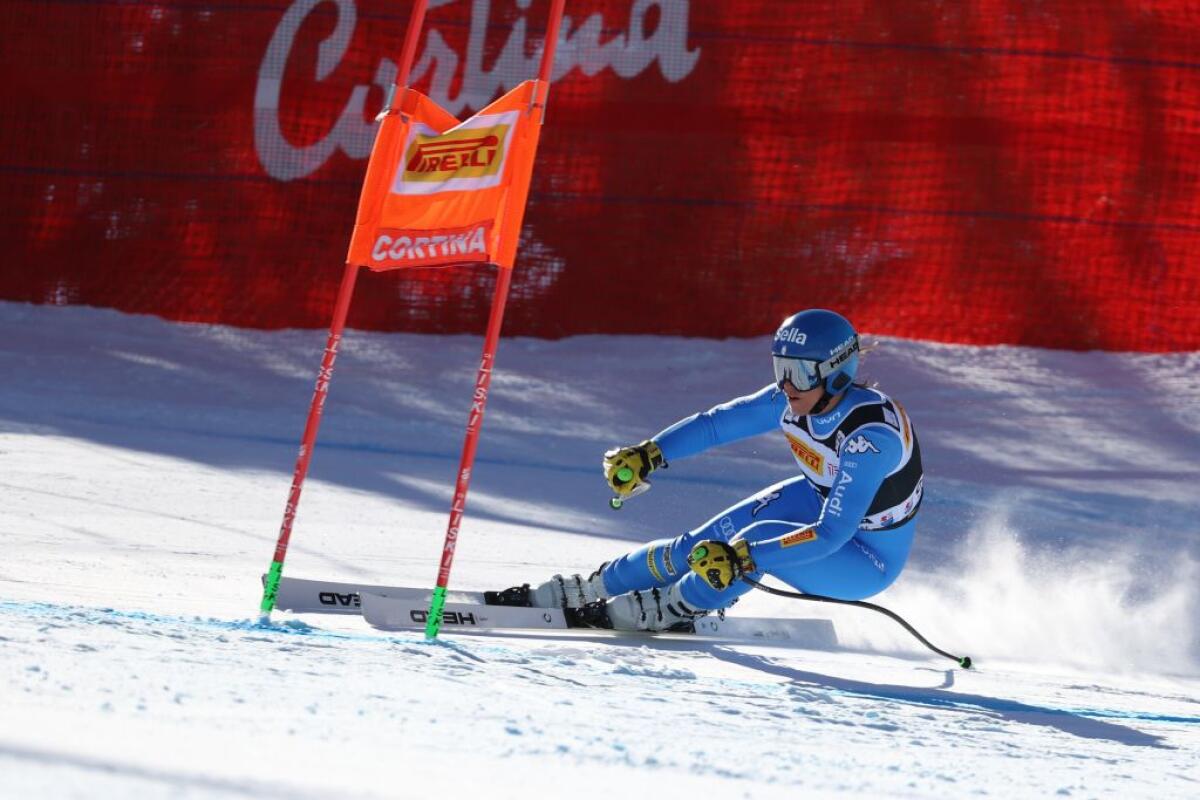 A Elena Curtoni il SuperG di Cortina, caduta per Sofia Goggia - 