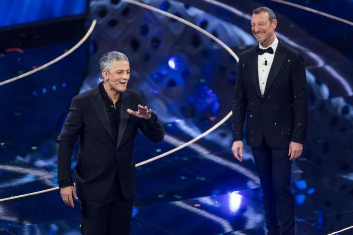 Fiorello “Sono la vostra terza dose”, i Maneskin superstar a Sanremo - 