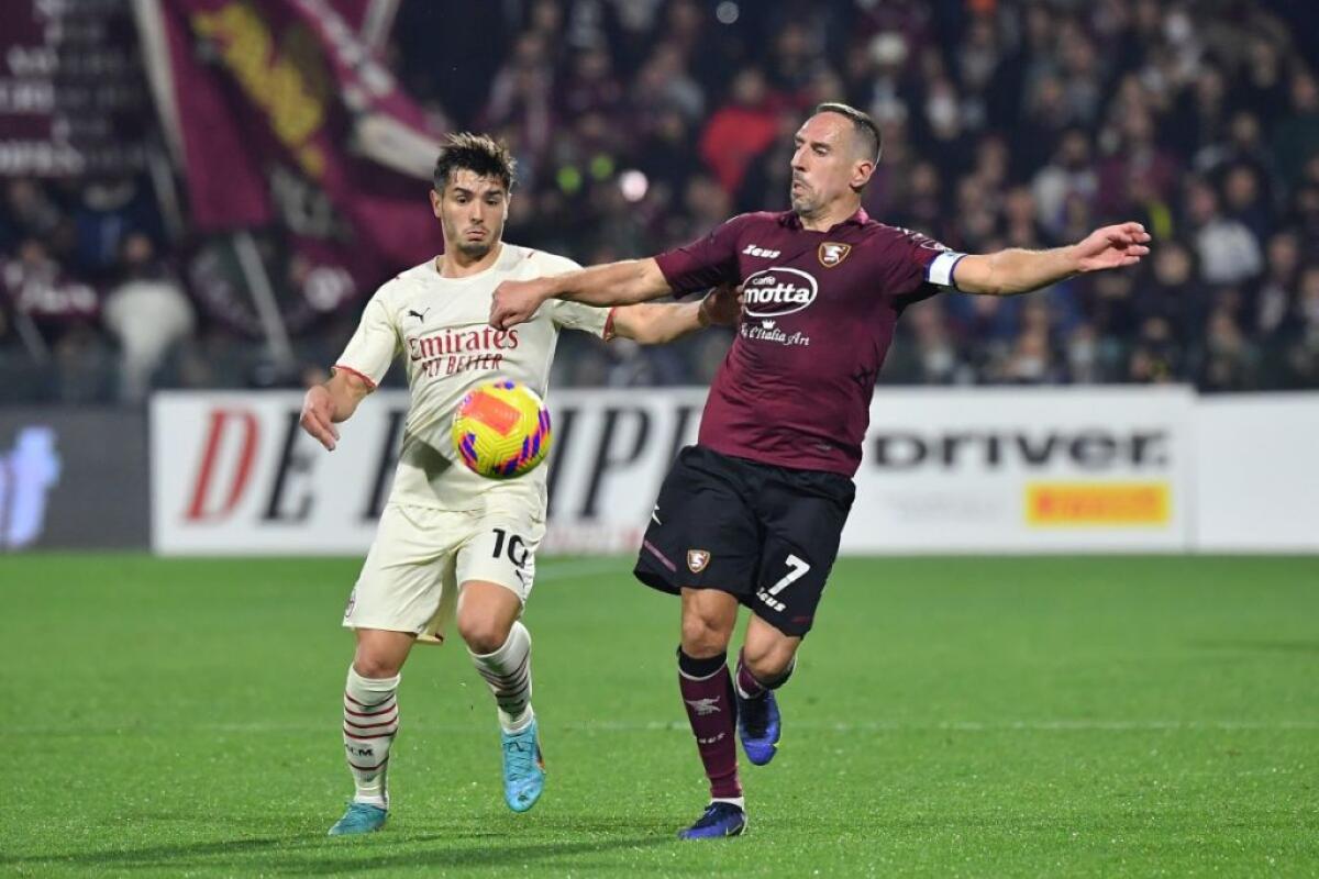 Il Milan inciampa, a Salerno finisce 2-2 - 