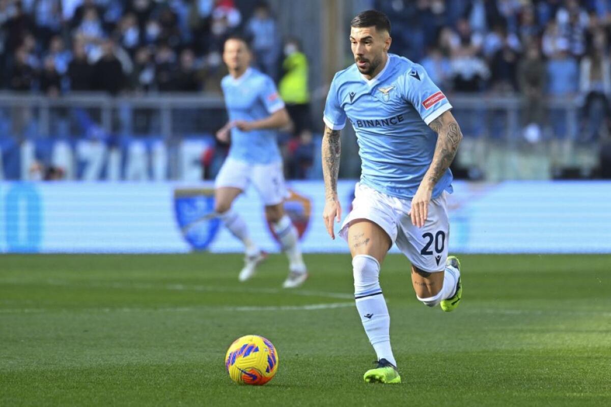 Zaccagni illude la Lazio, il Porto vince 2-1 - 