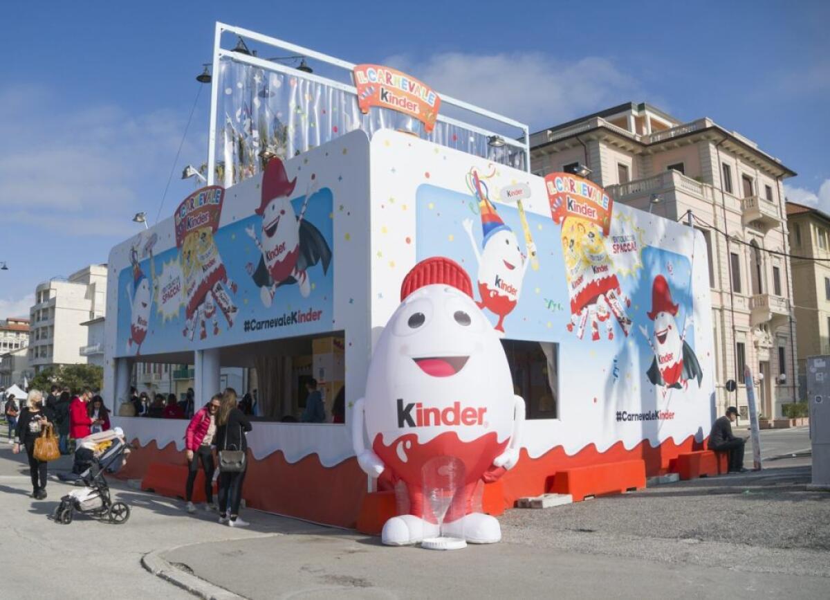 Kinder torna al Carnevale di Viareggio - 
