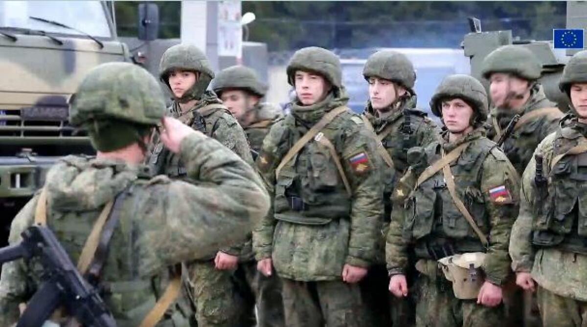 Quarta notte di guerra in Ucraina, ma la Russia non sfonda - 