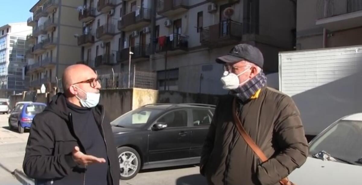 Il paradosso di via Pozzillo, senz'acqua anche quando c'è - Le segnalazioni giunte da via Pozzillo