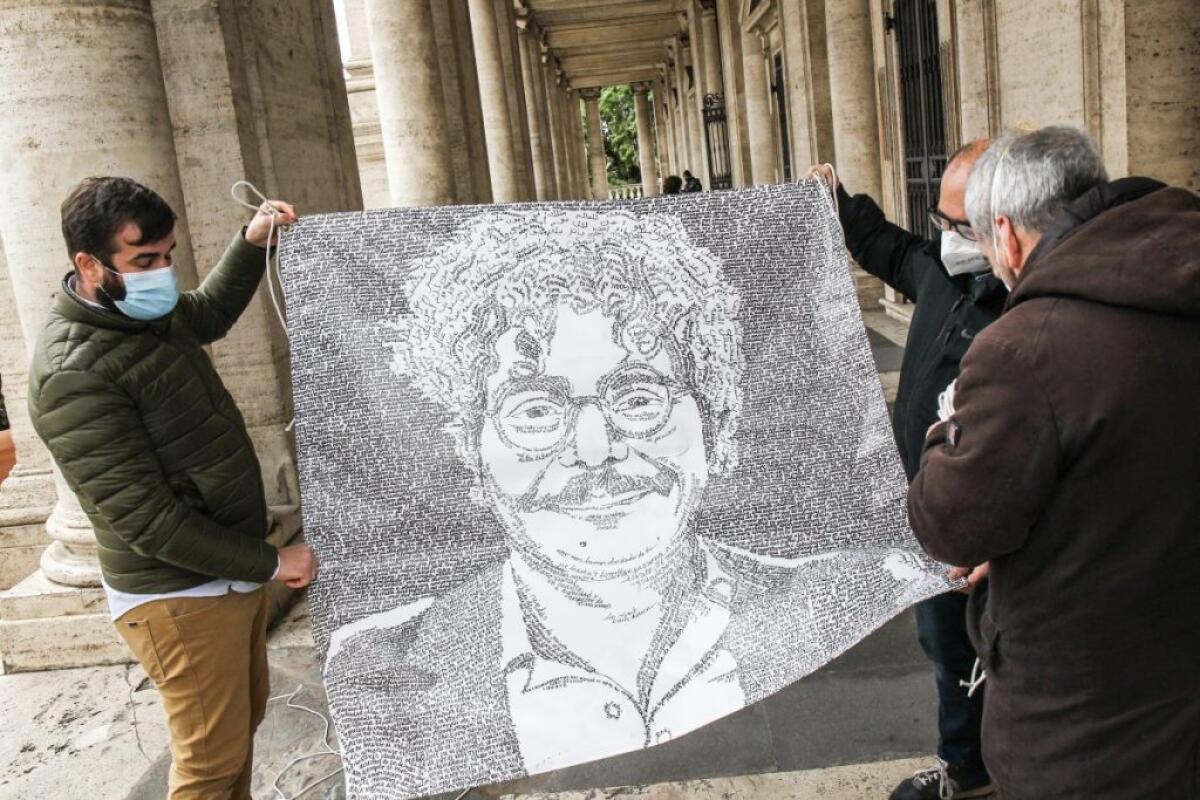 Patrick Zaki, udienza rinviata al 6 aprile - 