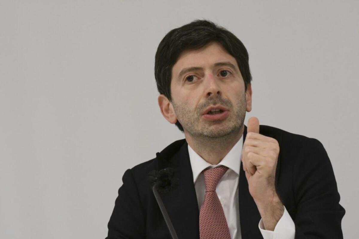 Covid, Speranza: “Possiamo guardare con fiducia al futuro” - 