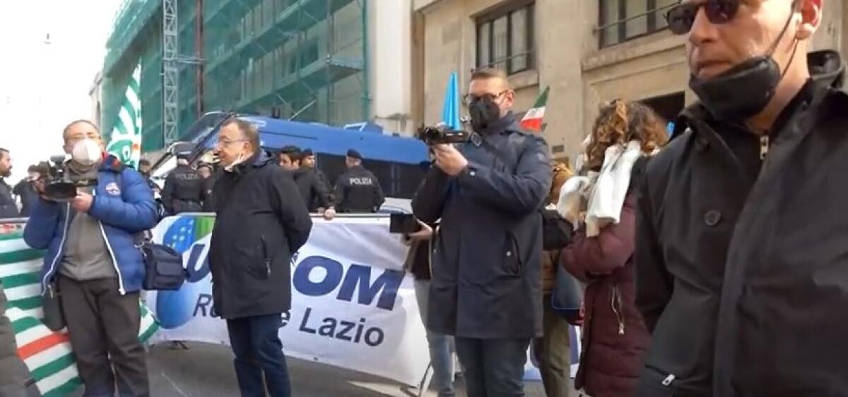 Protesta emittenti locali, editori e lavoratori a Roma: "Emendamento al milleproroghe" - Il presidio a Roma