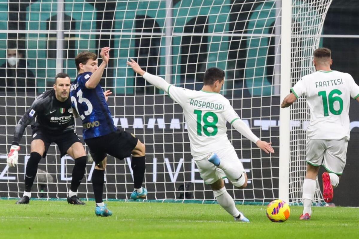 Il Sassuolo piega l’Inter 2-0, luci azzurre a San Siro - 