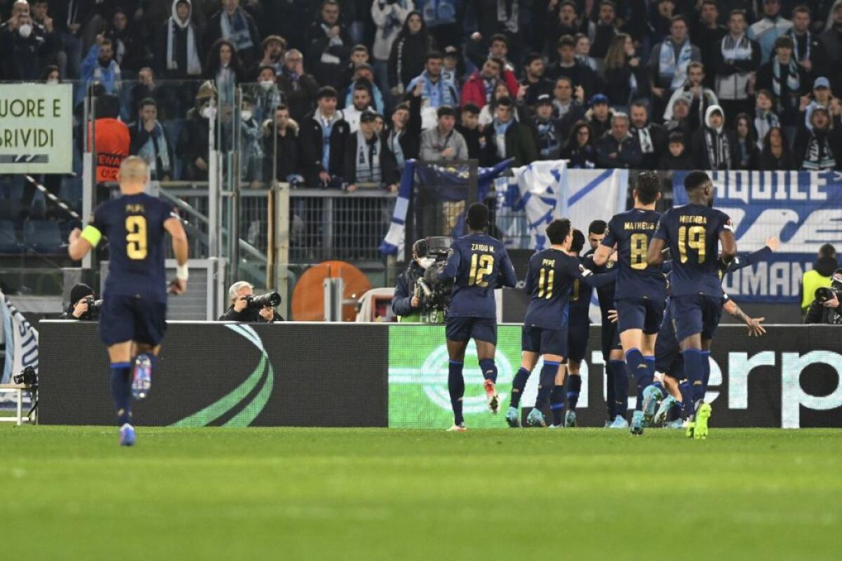 Lazio eliminata dall’Europa League, non basta il 2-2 col Porto - 