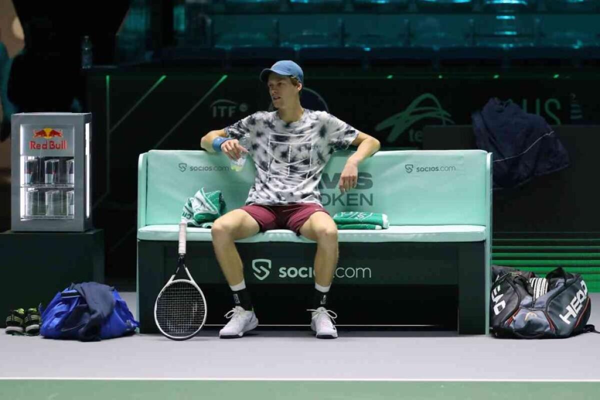 Sinner si ritira nei quarti di finale a Miami - 