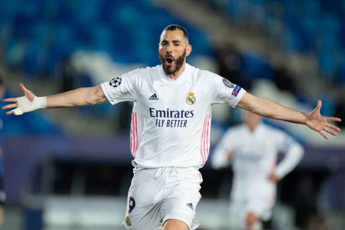 Real Madrid ai quarti, tripletta di Benzema stende il Psg - 