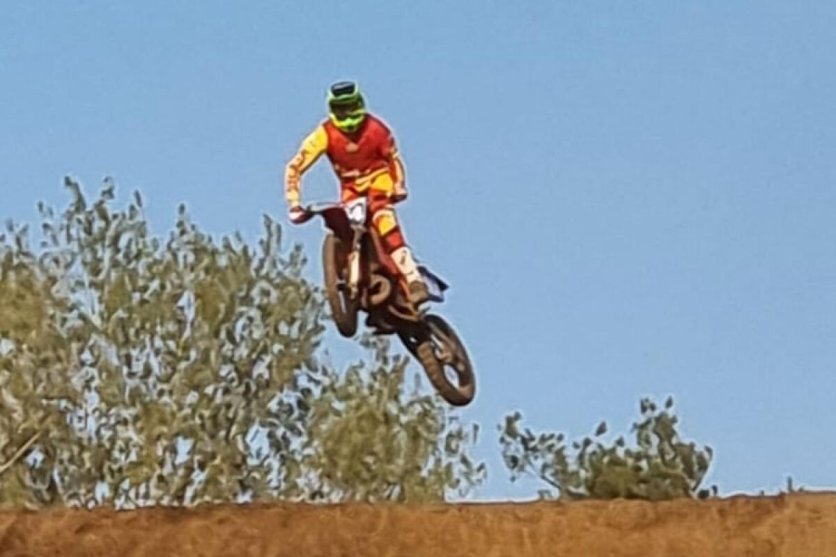 Motocross d'epoca, Adriano Vinciguerra "vola" a Malpensa e vince la prima manche - Nella foto: Adriano Vinciguerra