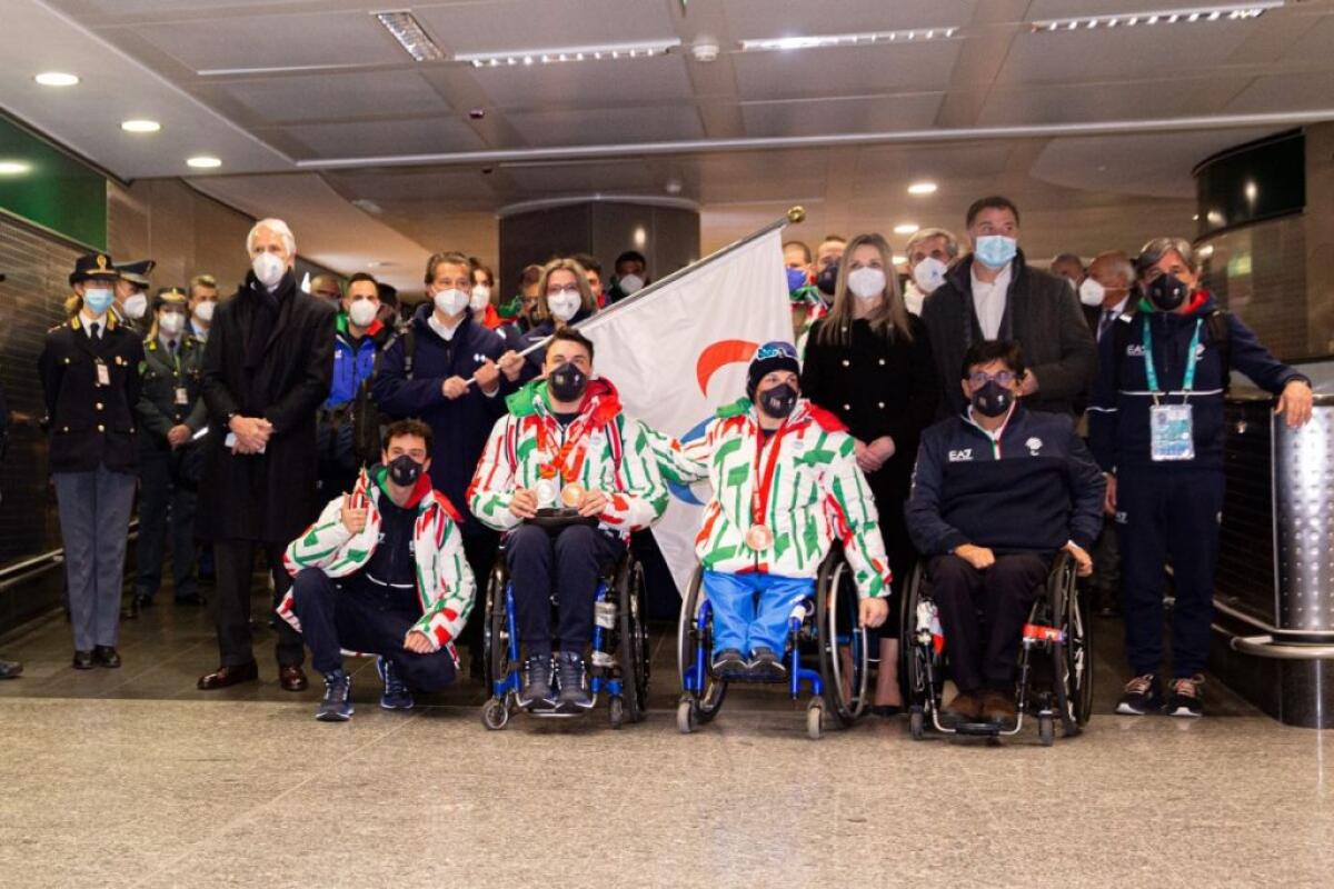 Milano-Cortina, la bandiera paralimpica arrivata in Italia - 