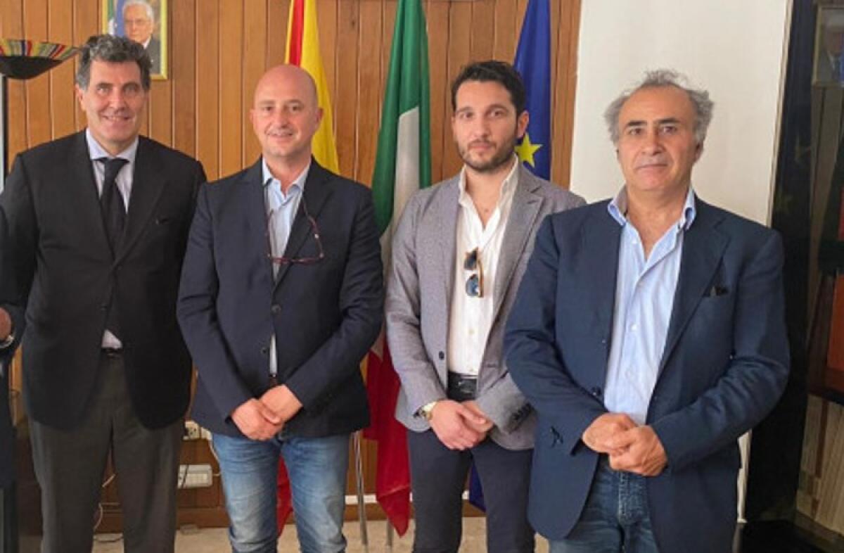 Greco-Udc "tempesta" superata: Giordano rimane in giunta, rinnovata l'intesa - Il gruppo dell'Udc con l'assessore regionale Mimmo Turano