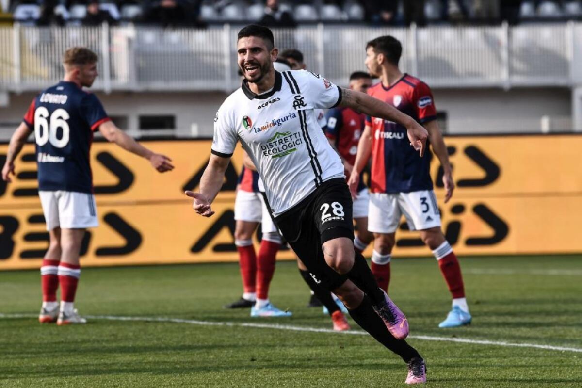 Erlic e Manaj lanciano lo Spezia, 2-0 al Cagliari - 
