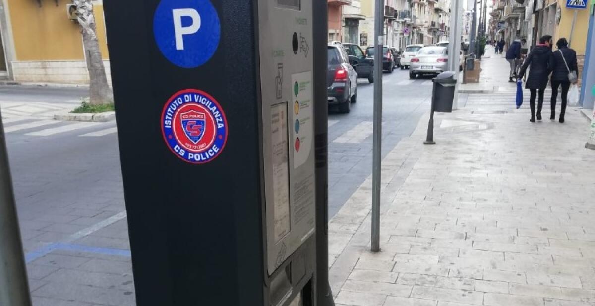 Strisce blu e parcheggi, gara aggiudicata: ora pubblicati gli atti e i verbali - 