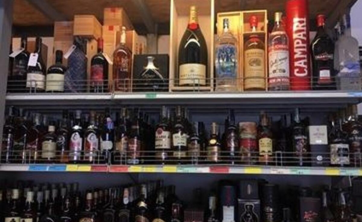 Un "buco" da 30 mila euro per la fornitura di bevande, tre esercenti assolti - 