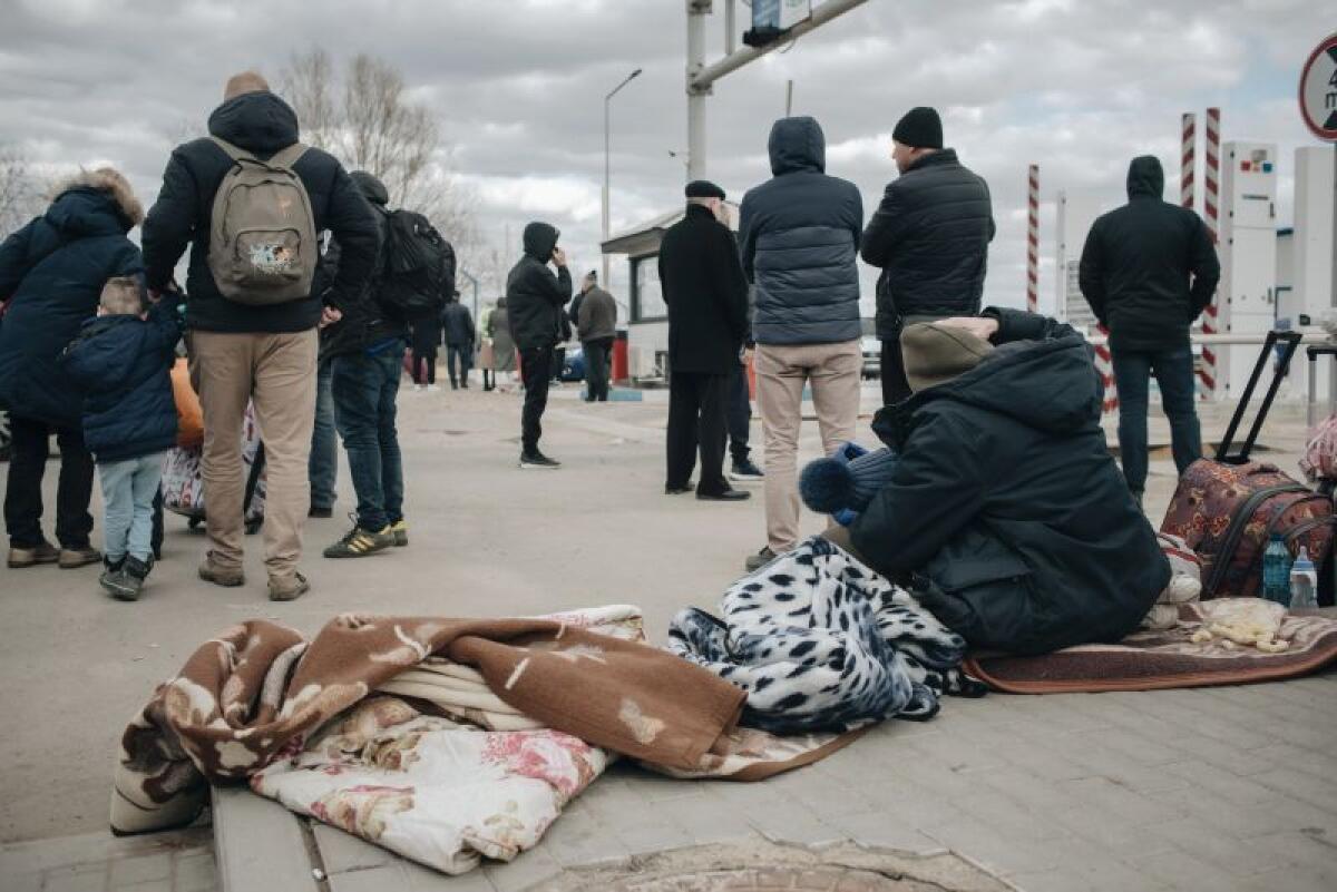 Città sotto bombe e missili in Ucraina, già un milione di profughi - 