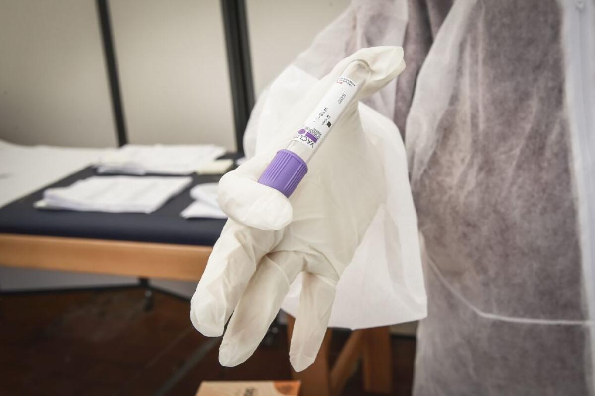 In Sicilia calano i contagi Covid, 3.909 i nuovi positivi e 20 decessi - 