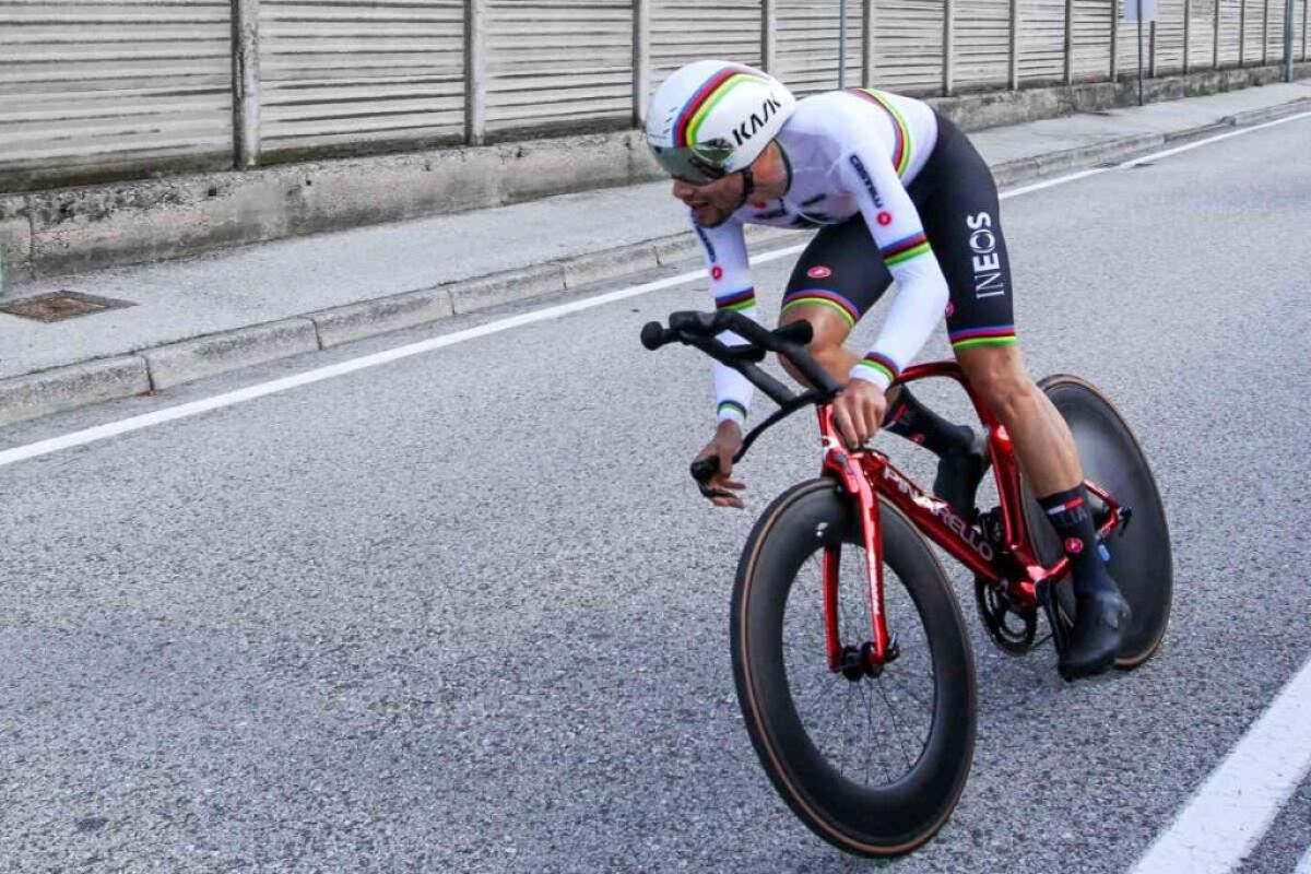Tirreno-Adriatico, Ganna vince crono ed è prima maglia azzurra - 