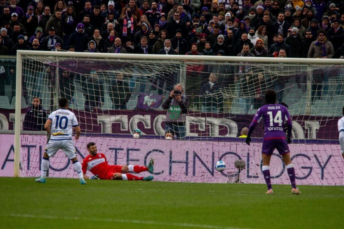 Caprari risponde a Piatek, Fiorentina-Verona 1-1 - 