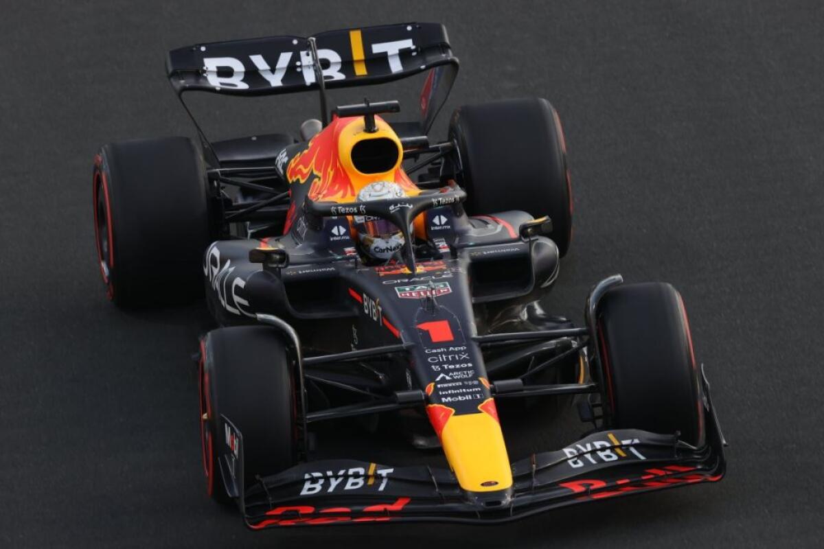 Verstappen vince in Arabia Saudita, 2° Leclerc e 3° Sainz - 
