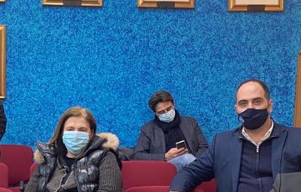 Sgravi Tari, civici: "Occorre un altro bando, ancora a disposizione un milione di euro" - I civici Valeria Caci, Davide Sincero e Rosario Faraci