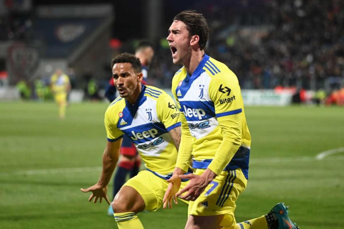 Decide Vlahovic, la Juventus espugna Cagliari per 2-1 - 