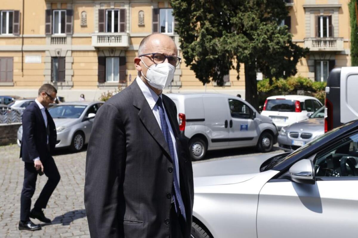 Caro bollette, Letta: “Difendere il potere d’acquisto delle famiglie” - 