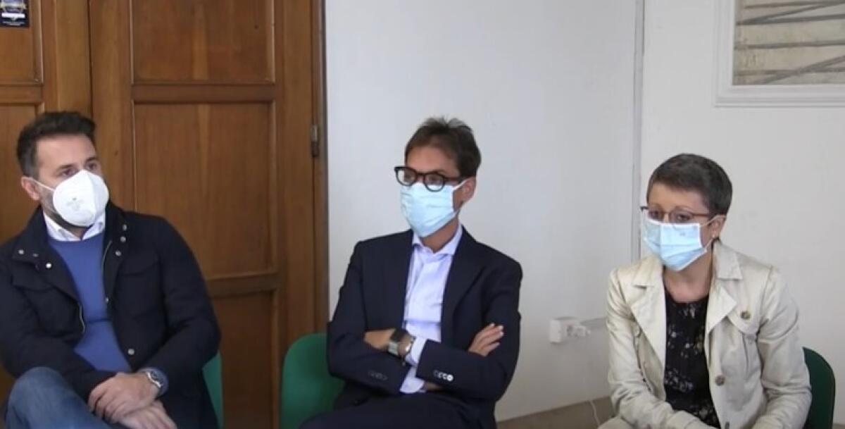 "Alleanza con dem sui temi e non è scontata", Farruggia: "Cosa vuole fare Pd con Greco?" - Farruggia, il segretario provinciale dem Peppe Di Crisitna e il parlamentare Ars Nuccio Di Paola