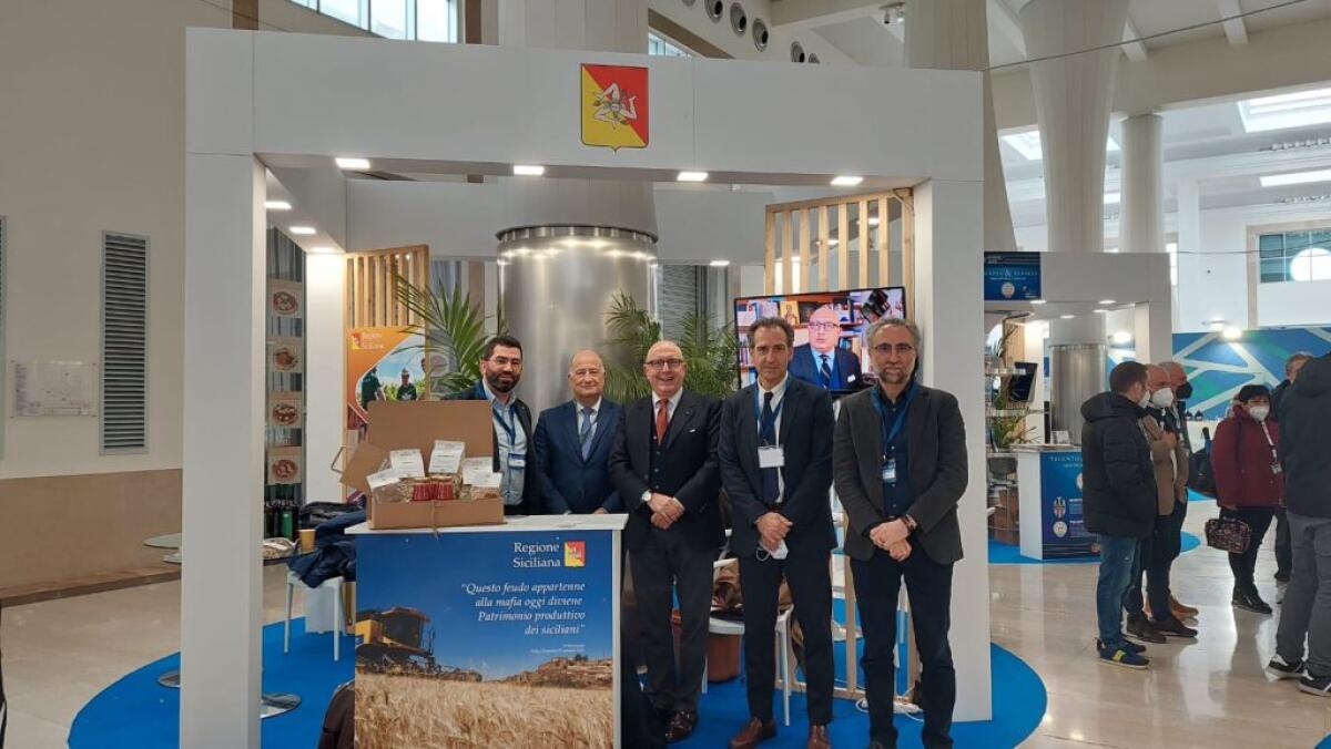 Beni confiscati e PNRR, Armao presenta i progetti della Sicilia a Napoli - 