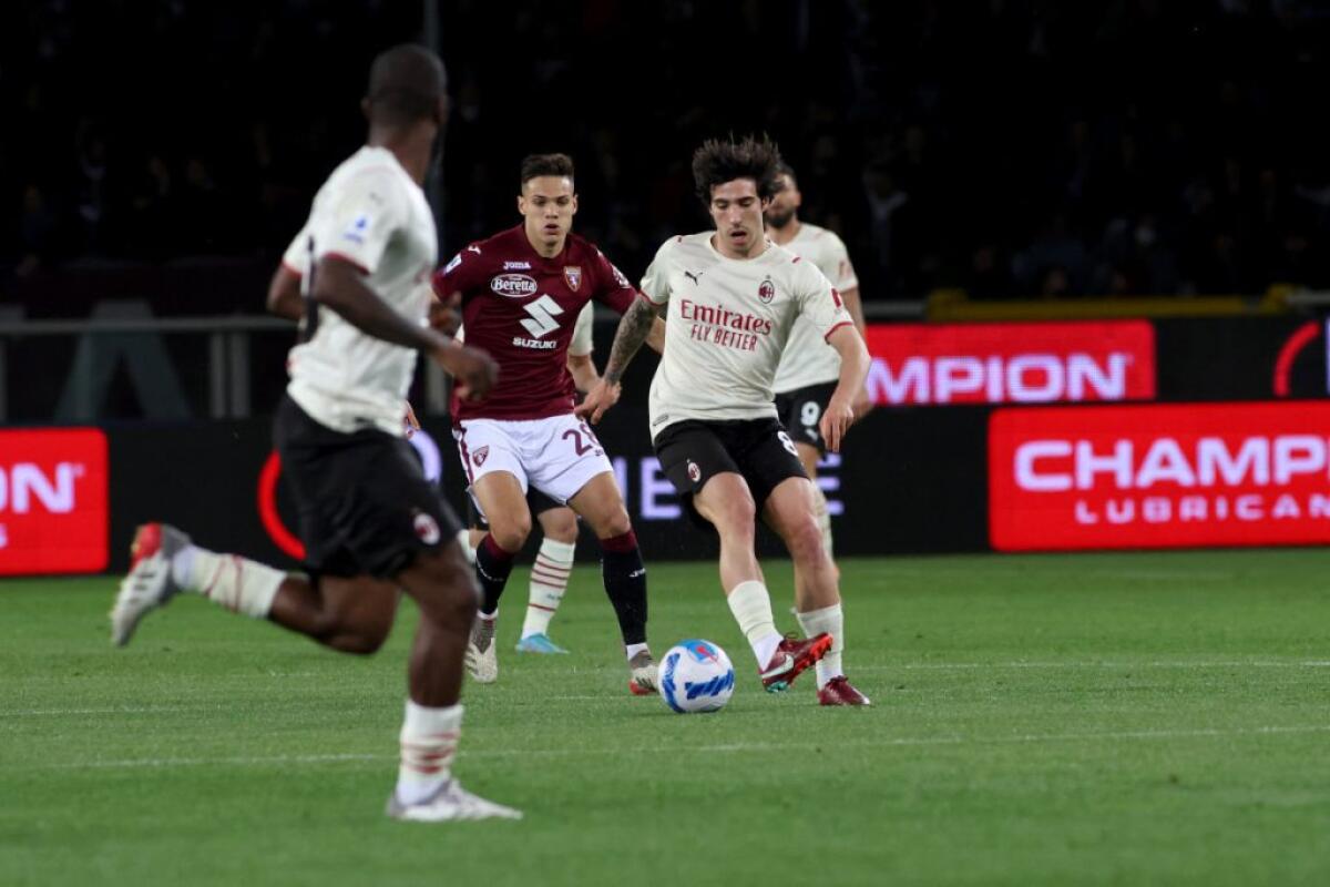 Il Torino ferma il Milan, nessun gol, rossoneri a +2 - 