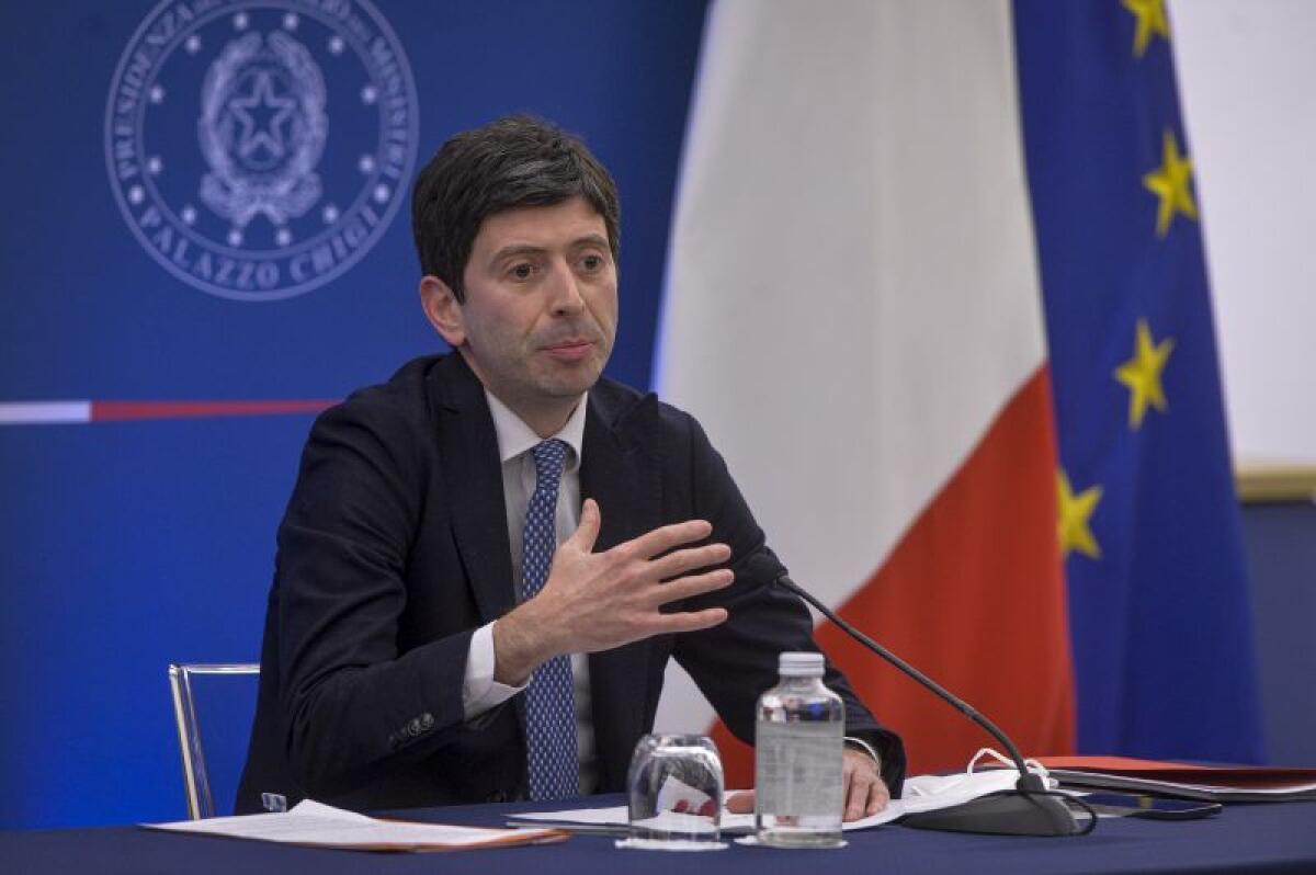Covid, Speranza “Ipotesi vaccino annuale credibile e possibile” - 
