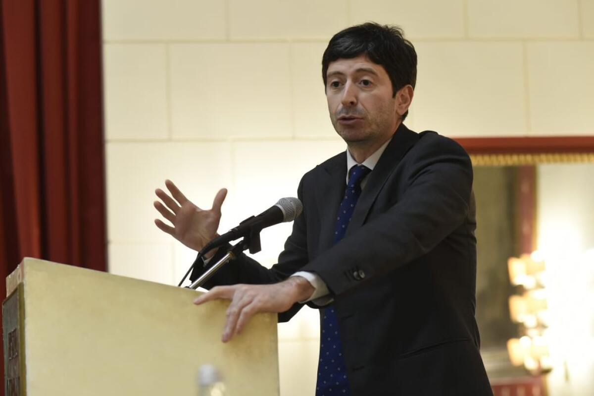Covid, Speranza “Giusto uscire dall’emergenza ma serve ancora prudenza” - 