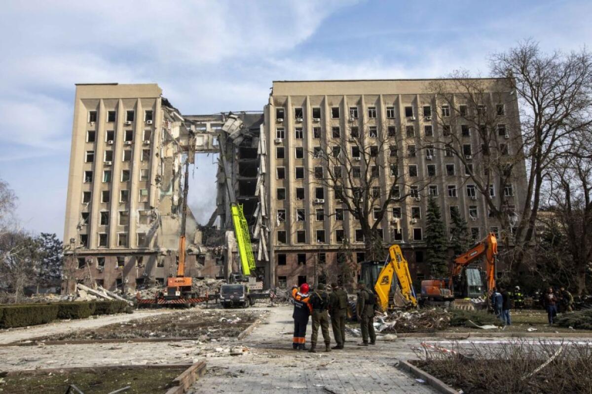 Le sirene continunano a risuonare in tutta l’Ucraina - 