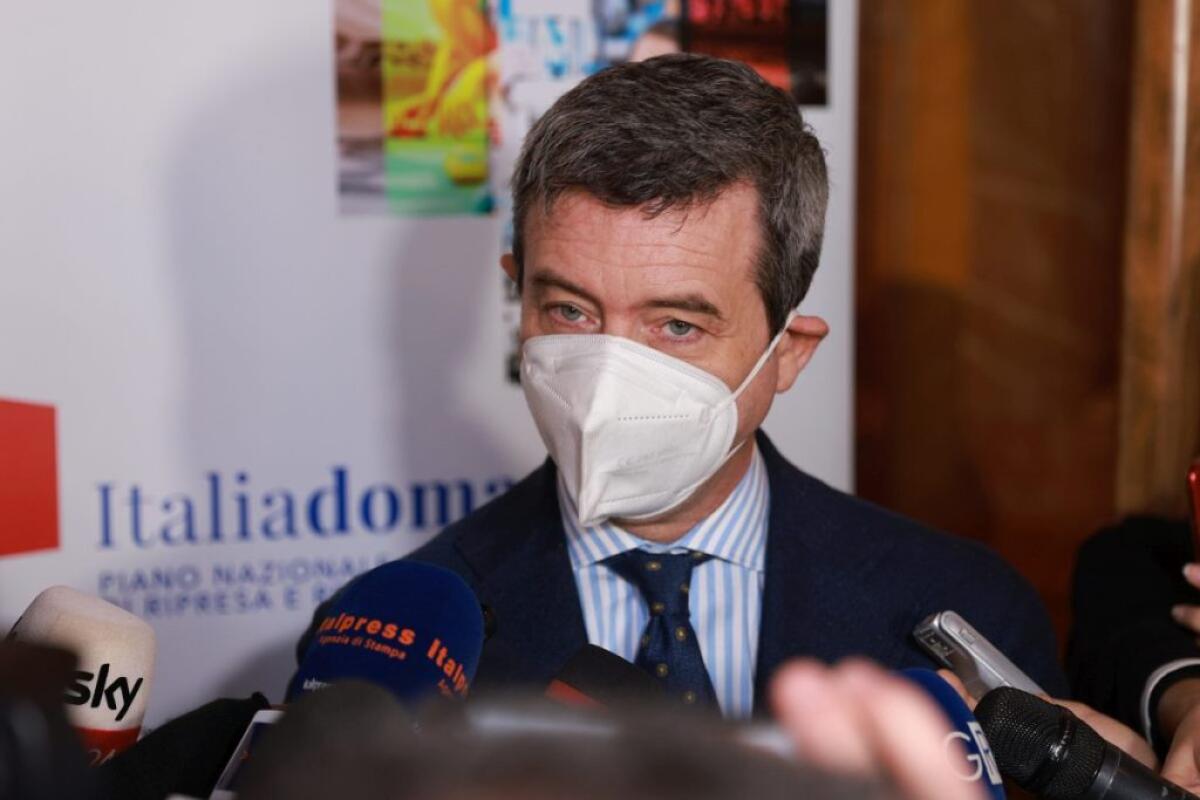 Orlando “Subordinare gli aiuti alle imprese al rinnovo dei contratti” - 