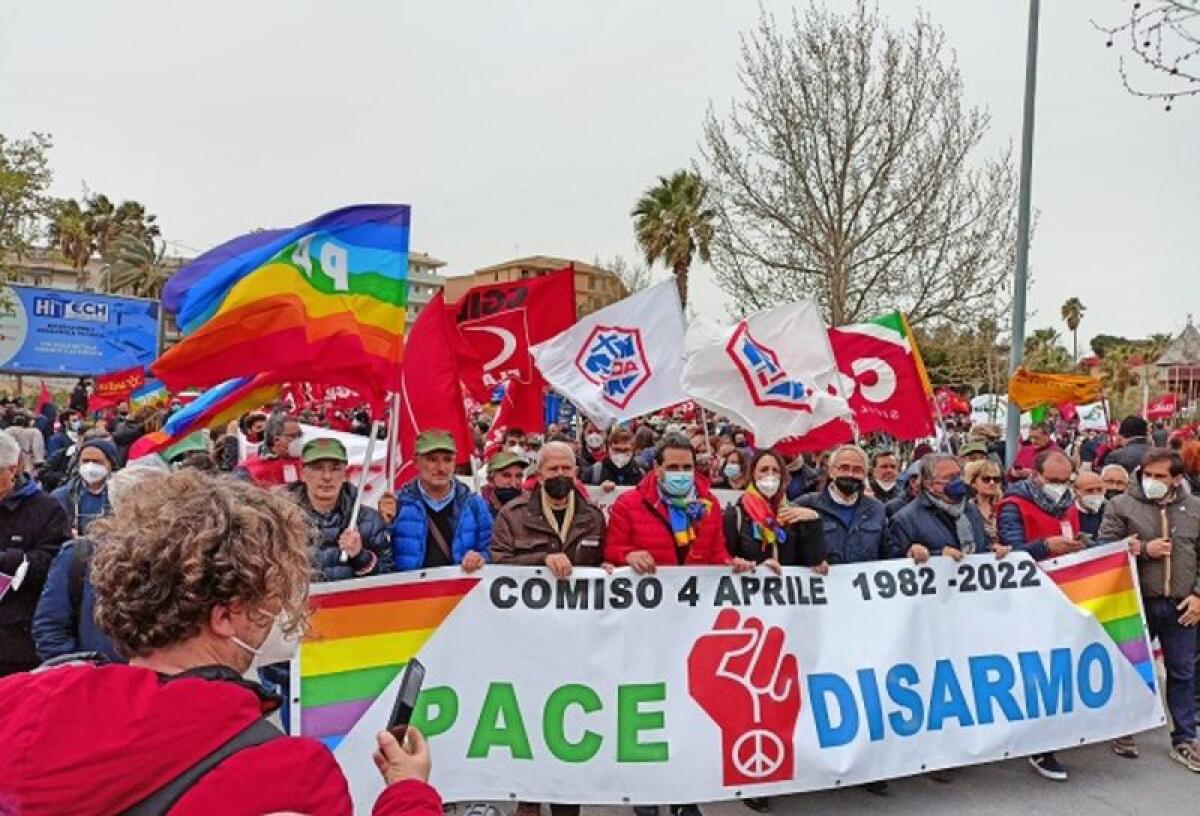 Marcia della pace a Comiso, in migliaia come 40 anni fa - 