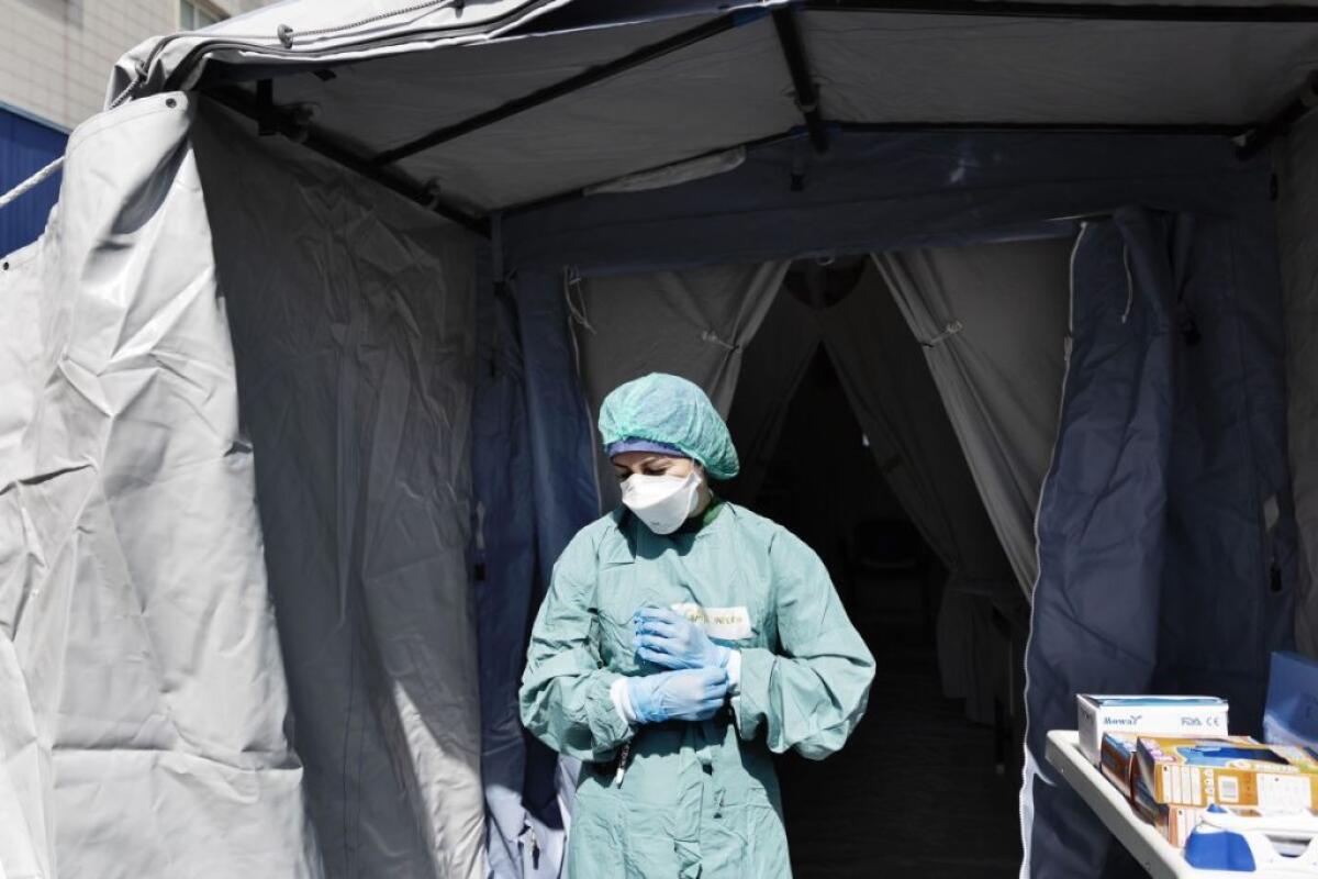 Covid, 30.310 casi e 108 decessi nelle ultime 24 ore - 