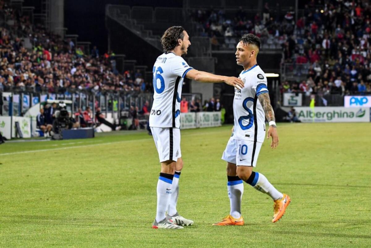 L’Inter torna a -2 dal Milan, il Genoa retrocede in B - 