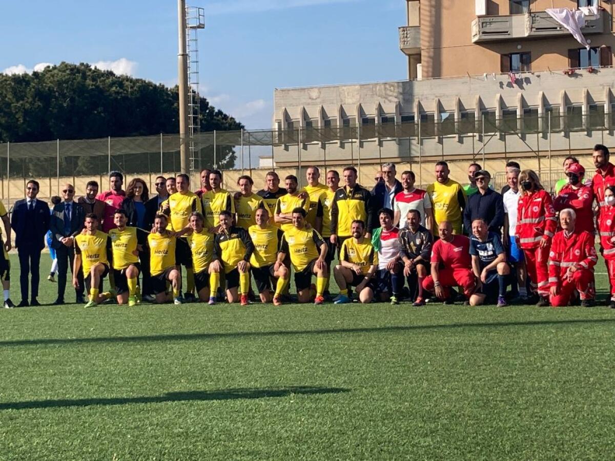 Avvocati, magistrati e studenti in campo per la pace al "Presti" - 