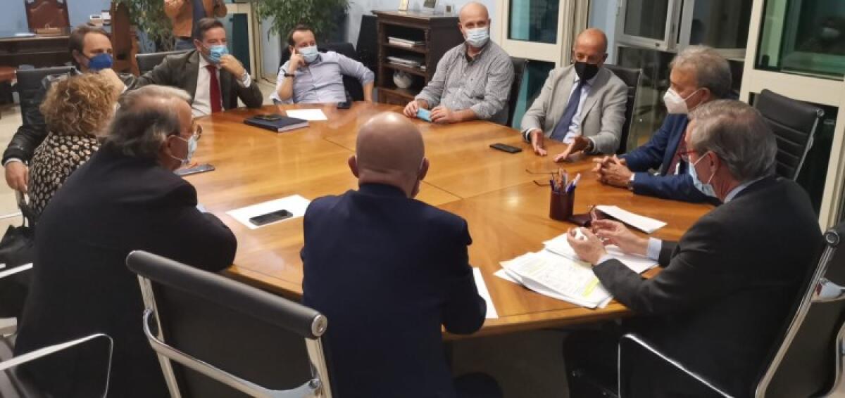 Timpazzo, ancora stasi nell'assemblea della Srr: manca Balbo, Greco chiede risposte - Una riunione dell'assemblea della Srr4