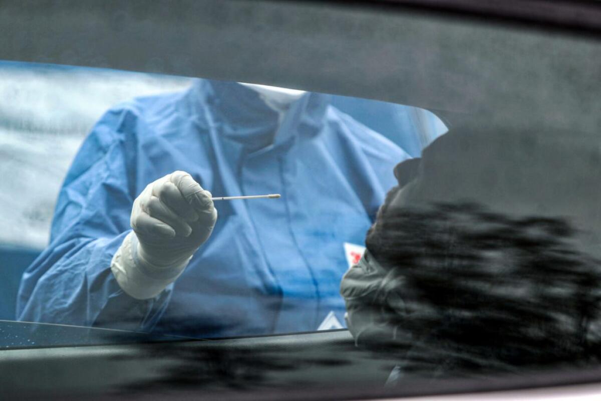 Covid, in Sicilia 1.998 nuovi contagi e 12 decessi - 