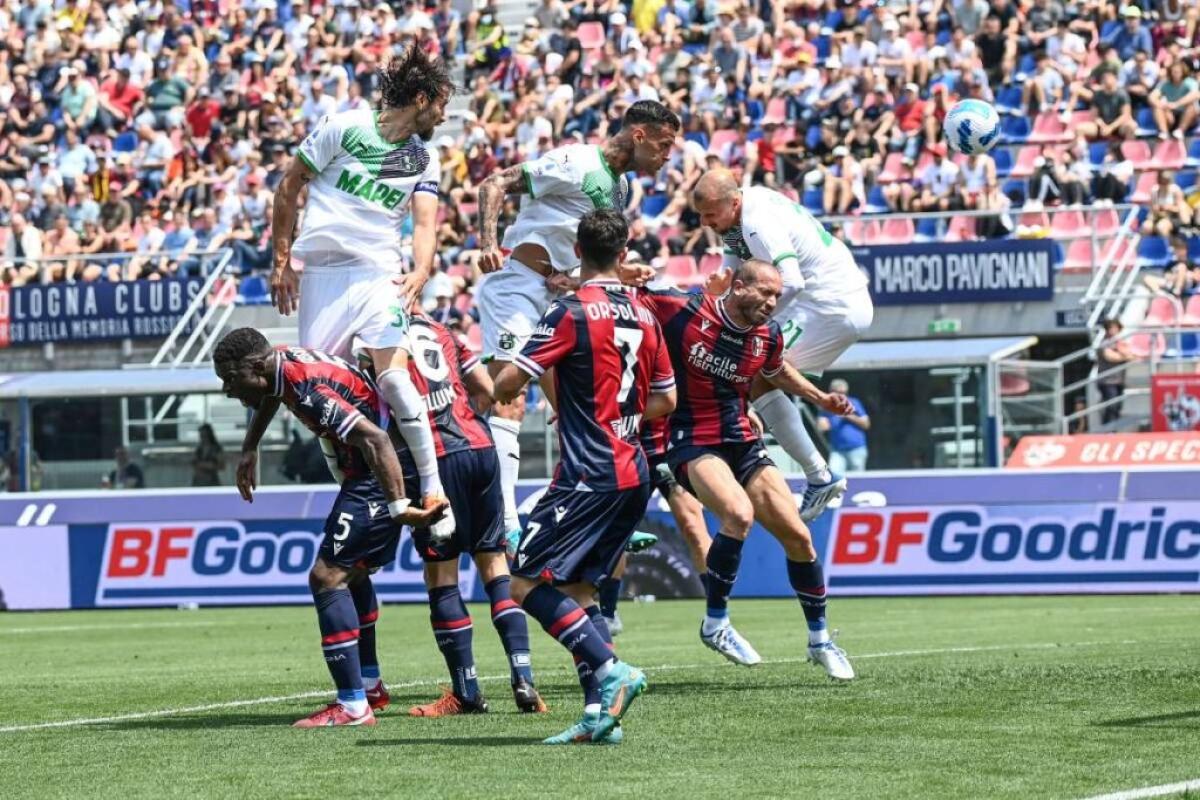 Scamacca-Berardi, il Sassuolo espugna Bologna per 3-1 - 